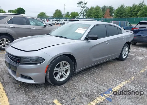 2015 Dodge Charger Sxt z USA, uszkodzony, nr VIN 2C3CDXHG1FH886088